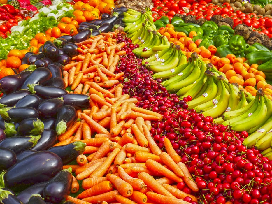 Is Going Vegetarian a Realistic Way to Reduce Carbon Emissions?