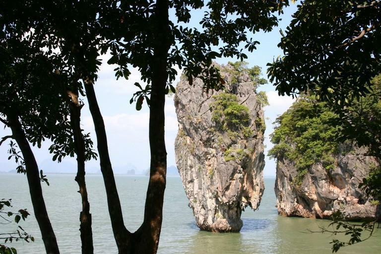 Explore Nga Bay