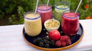 Superfood Smoothies for Weight Loss: Tips and Recipes